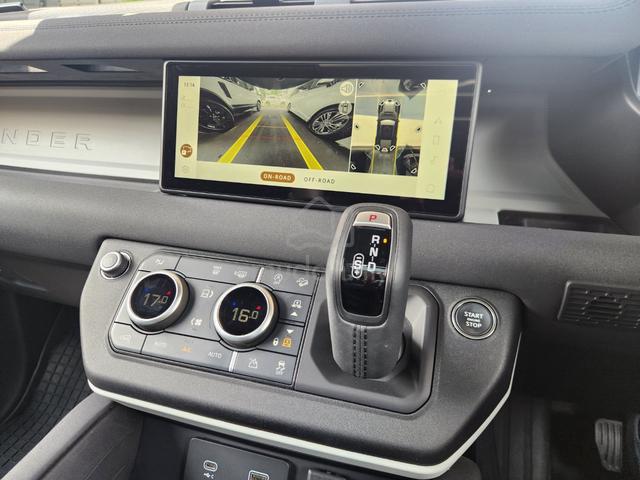 2023 Land Rover Defender P300 Digital Meter P/Roof - 5