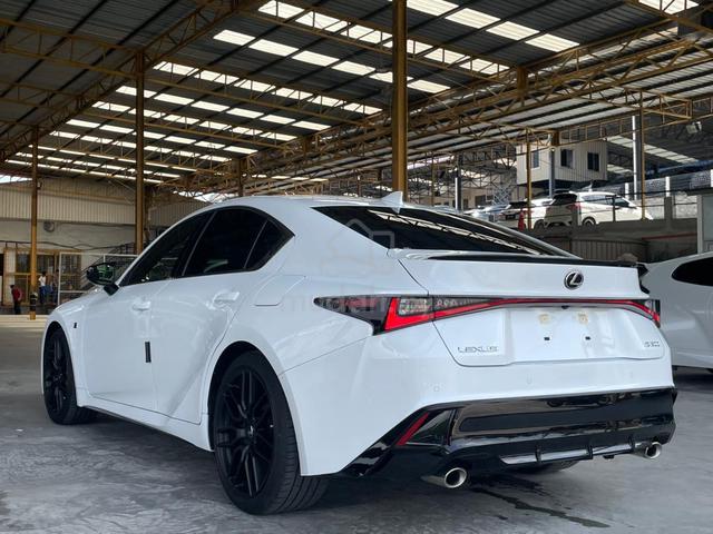 2021 Lexus IS300 2.0 F-SPORT MODE BLACK - 4