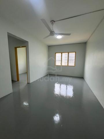 Flat Taman Pelangi Indah 1