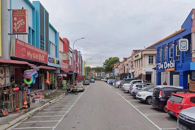 2 Storey Shoplot Ground Floor @ Jalan Padi Emas x, Bandar Baru Uda, Jb 1