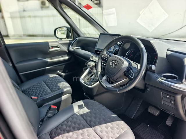 2022 TOYOTA VOXY S-Z & Toyota 5 Years Warranty - 5