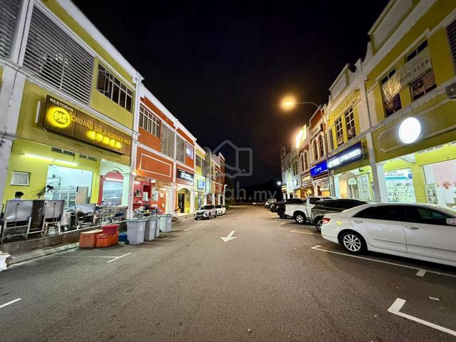 Austin Heights Double Storey Shop Lot 1