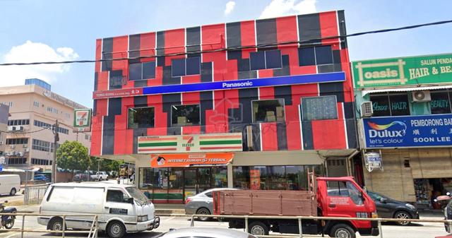 CORNER 3.5 sty SHOP ✅ 10,000 sf ✅ 7 CAR PARKS ✅ SS3, TAMAN UNIVERSITI 1
