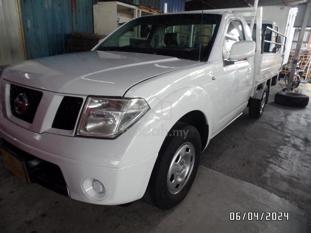 2013 Nissan NAVARA 2.5 CLASSIC/PASAR MALAM LV (M) - 3