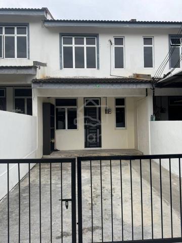 Double Storey Taman Mutiara Rini - 420k - Murah - 3Bilik 1