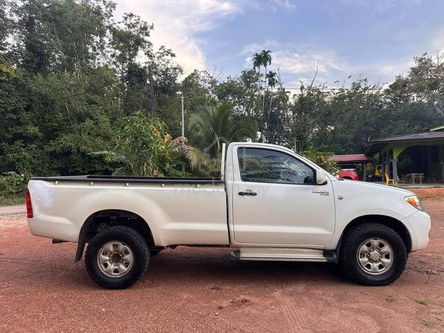 2009 Toyota HILUX Single Cab (M) - 4
