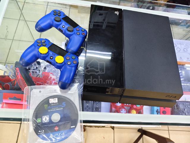 second Ps4 Fat Full Set - photo 2 of 2