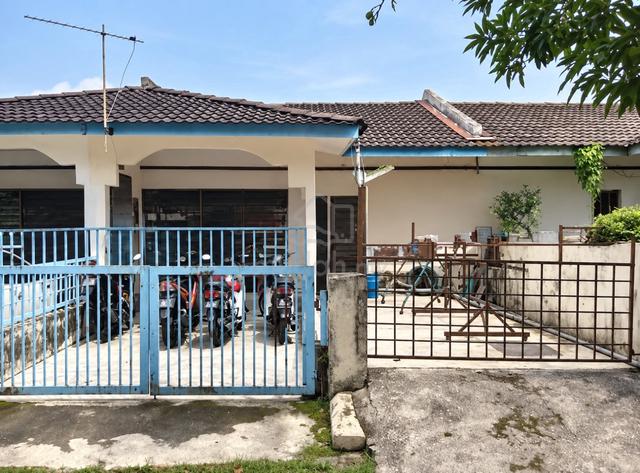 [SAVE UP 30K] Desa Impian, 1,195sf, Ipoh 1