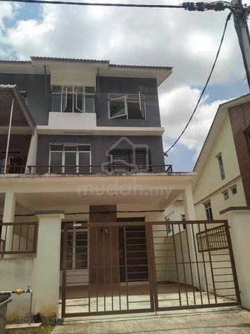 Room for rent for ladies or couples 1
