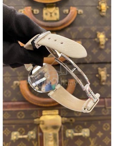 Carousel Image