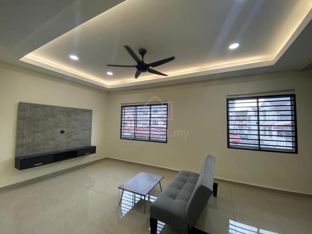 Townhouse For Rent Taman Bukit Cheng, Melaka 1
