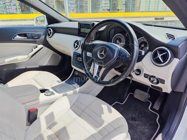 2015 Mercedes Benz A-CLASS 1.6 200 AMG LINE (CBU) - 4