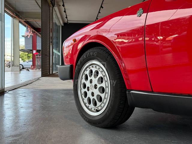 1979 Alfa Romeo Alfetta 2.0 (M) - Classic Sedan - 4