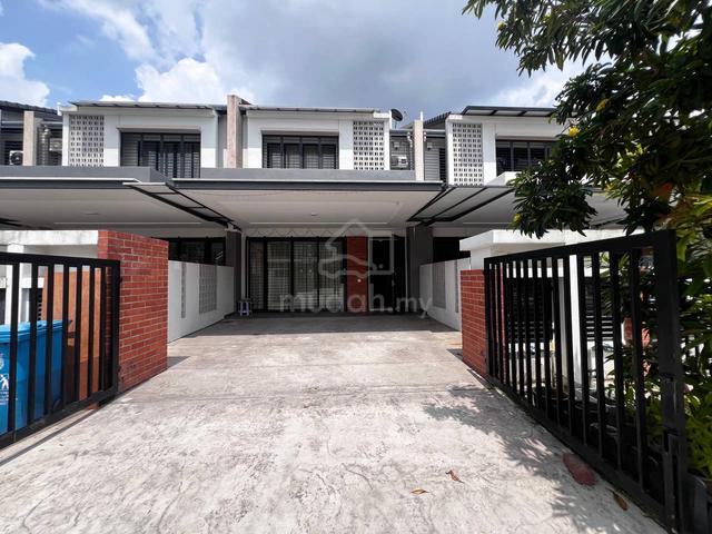 FREEHOLD RENOVATED 2 Storey Terrace Elmina Green 1, Elmina West 1