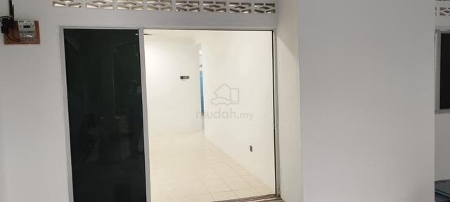 Rumah Satu Tingkat, Taman Langat Utama, KLIA 1