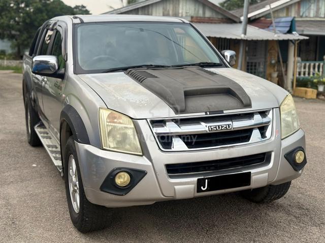 2011 Isuzu D-MAX 2.5 4X2 DieselTurbo/ConditinOK - 1