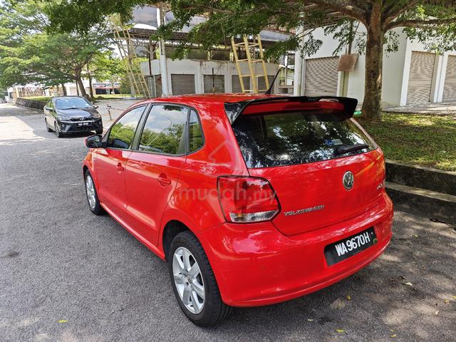 Volkswagen polo hatchback 1.6 AUTO - 5
