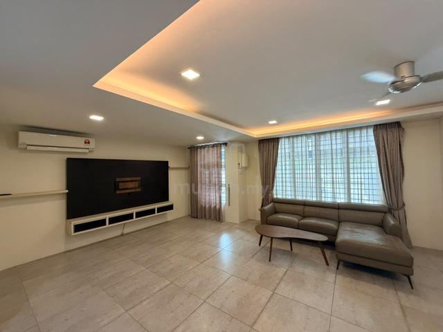 Jln SONG Double Storey Semi Detached House For Rent @ Jalan Song 1