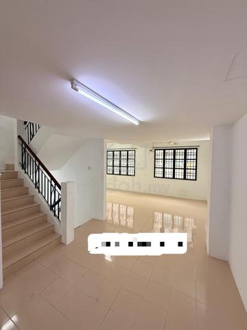 Bukit Jambul 3-Story Terrace Renovate Tiles Flooring 2500SF 6-Bedrooms 1