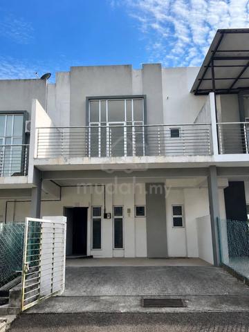 Double Storey Pasir Gudang - Cheap - Partial - 4Bed 3Bath 1