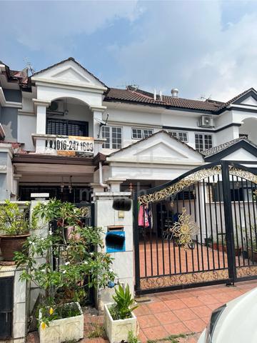 Renovated 2 Storey Terrace Bdr Bukit Puchong, freehold open 1