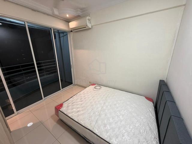 Bayan Lepas Balcony Room For Rent ! 1