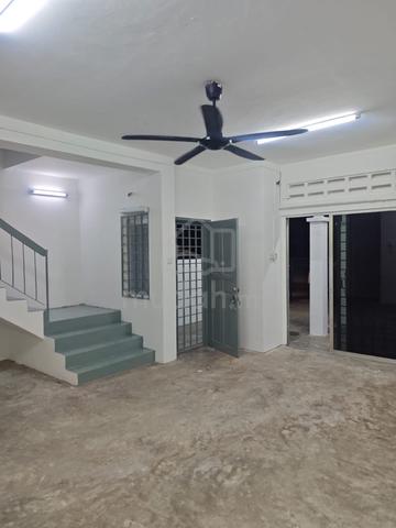 Jalan Permas 8 Permas Jaya Johor Bahru JB 2 Storey for Rent Rumah Sewa 1