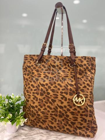 Michael Kors Bag Bags Wallets for sale in Bukit Jalil Kuala Lumpur