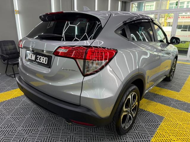 2022 Honda HR-V 1.8 E MY16 FACELIFT(A) TIP TOP CAR - 3