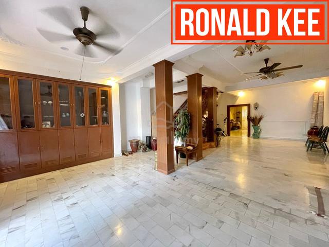 Fully Renovated Terrace 2700sf Well Maintained Sungai Ara Bayan Lepas 1