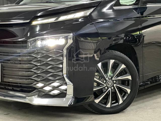 LOW MILEAGE 19K KM 2022 Toyota VOXY 2.0 S-Z - 3