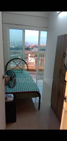 Fascinated Single Room balcony,Male, Seri Puteri Condo,1MinCheras lrt 1