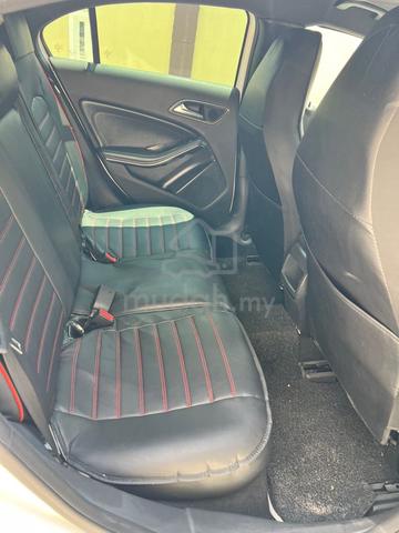2013 Mercedes Benz A200 BlueEFCY (CBU) 1.6 (A) - 4