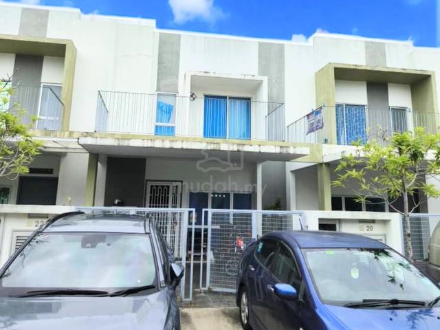 Renovated 2-Storey Terrace, Casawood , Cybersouth 1