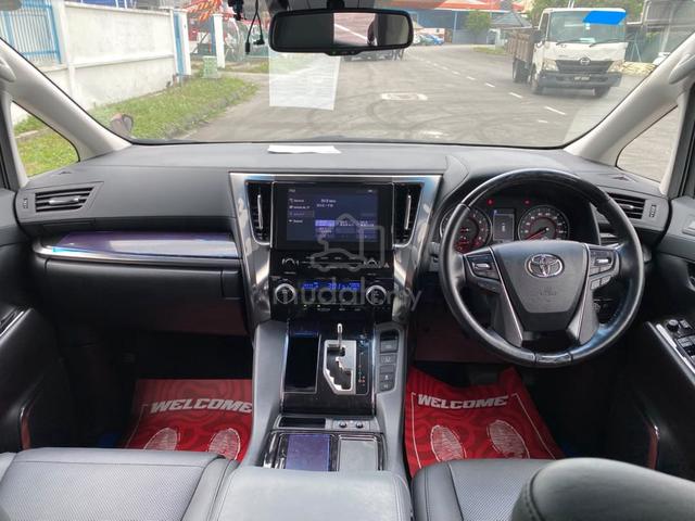 Toyota ALPHARD 2.5 SC DBA-AGH30 SPECIAL COLOUR 8YR - 4