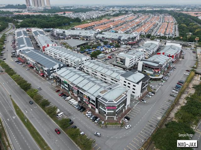 Prime Location!! 22x75 Setia Taipan 2 3Sty Shoplot Setia Alam 1
