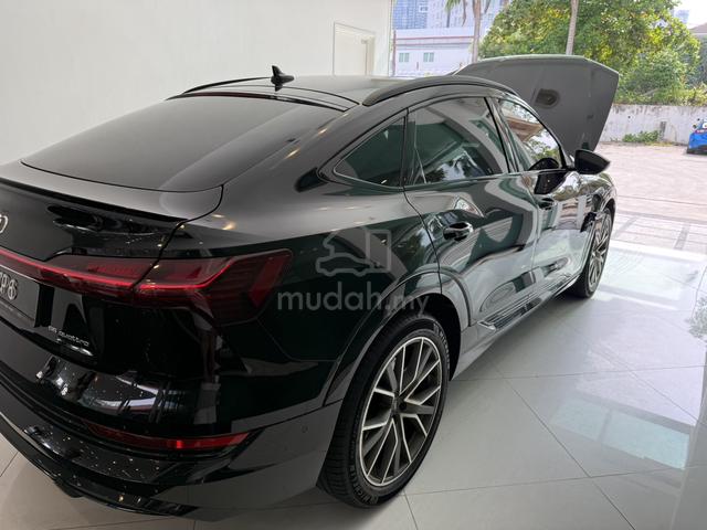 2022 Audi Q8  E-TRON S LINE 55 QUATTRO (A) - 2