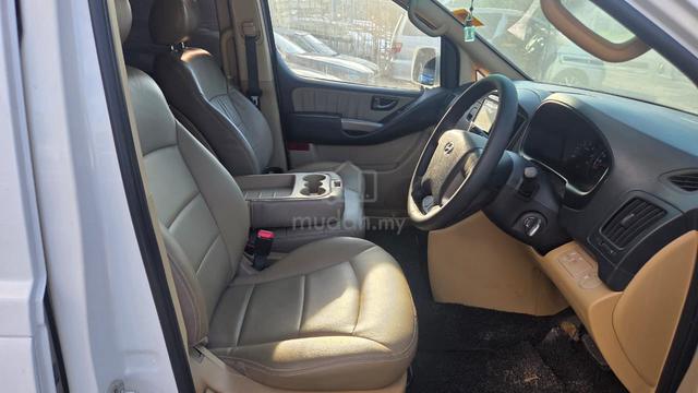 2017 Hyundai GRAND STAREX 2.5 ROYALE MY2014 - 2
