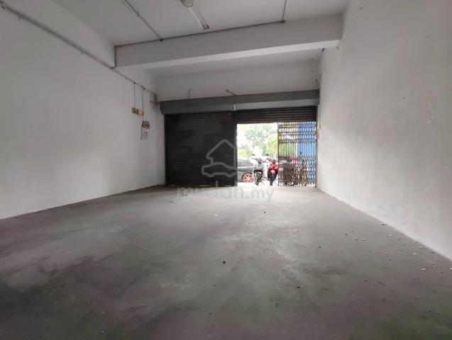 For Rent Paya Emas Ground Floor Shoplot Facing Main Road 1