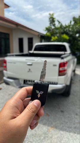 2017 Mitsubishi TRITON 2.4 VGT A/T (A) - 4