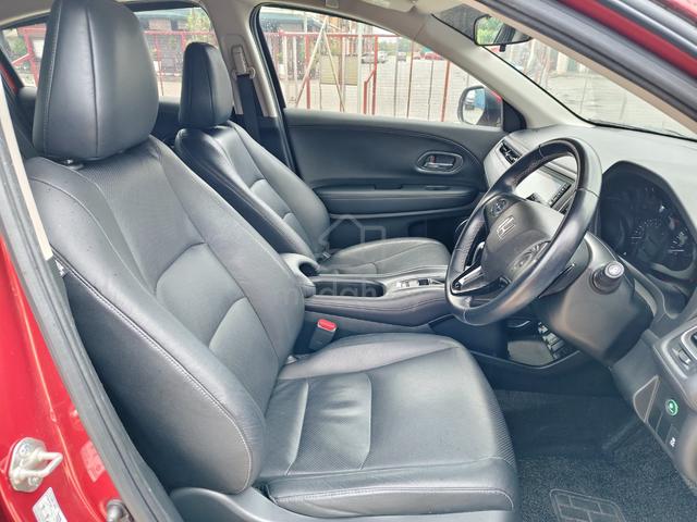 2021 Honda HR-V 1.8 V F/Service 1Owner Like New - 5