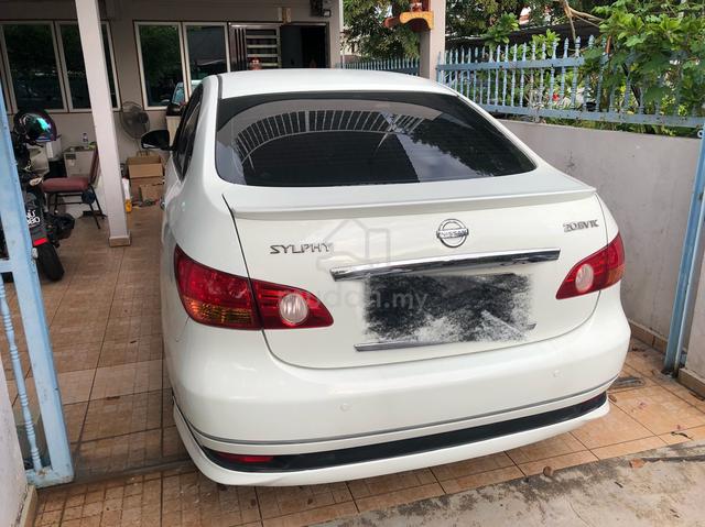 2010 Nissan SYLPHY 2.0 (A) - 2