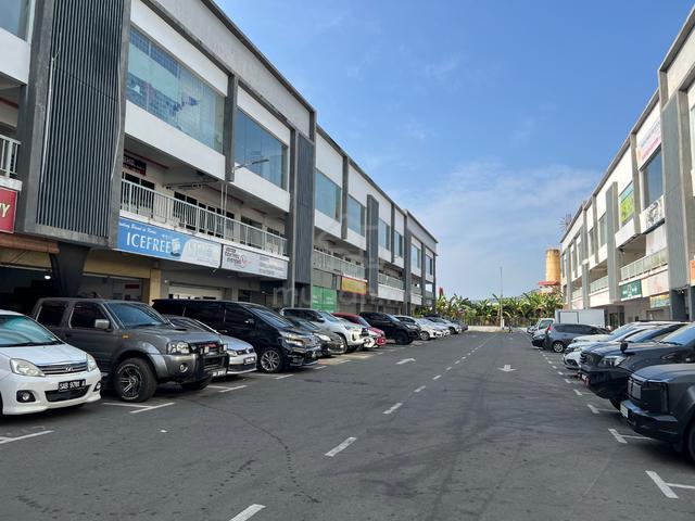 3 Storey Shoplot (strata) industrial,Inanam Capital .kolombong. K.k, 1