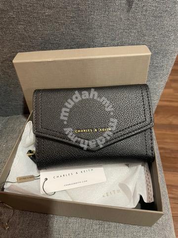 charles and keith envelope wallet
