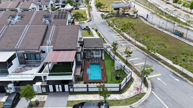 Corner Lot Double Storey Link House Rimbun Alam, S2 Heights, Seremban 1