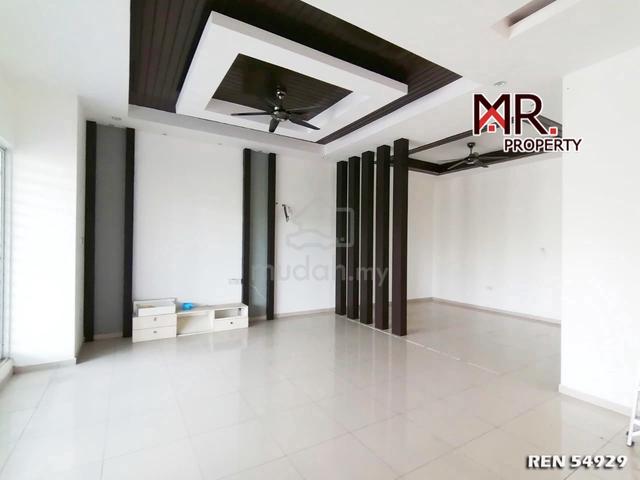 GOOD CONDITION 2 Storey Terrace House SP Saujana FOR SALE 1