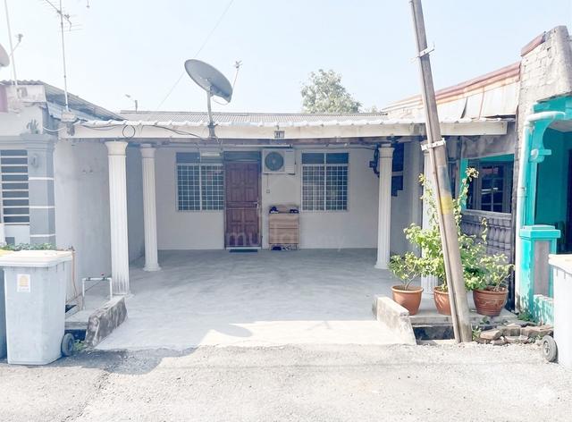 RUMAH UNTUK DIJUAL DI BANTING – sesuai untuk duduk sendiri atau Invest 1