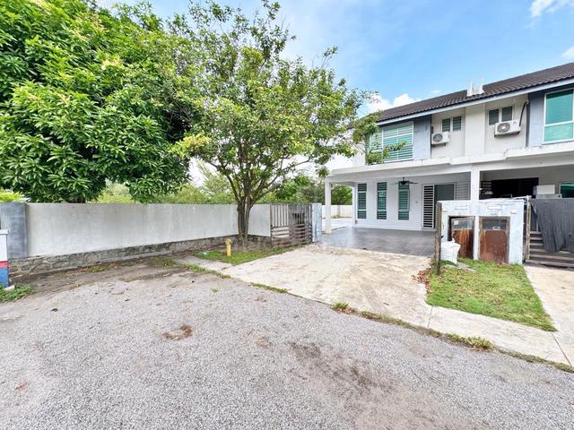 NEAR HIGHWAY CORNER LOT Double Storey Terrace House Bangi Avenue 1 1