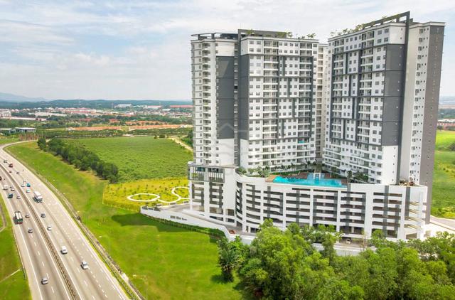Centra Residences @ Nasa City 1