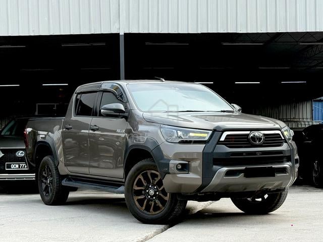 2020 Toyota HILUX 2.8 BLACK EDITION ROGUE PICKUP - 1